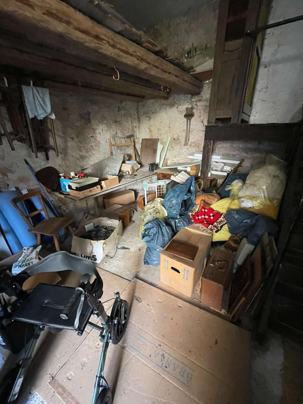 Entrümpelung, Haushaltsauflösung, Wohnungsauflösung, Umzug, Transport, fachgerechte Entsorgung, besن.